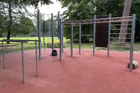 Ansicht Calisthenics Anlage im Sportpark