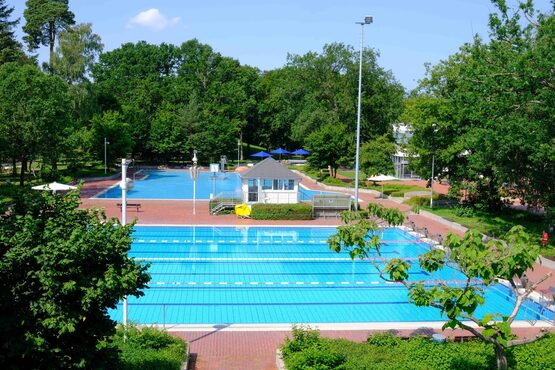 Freibad Ansicht Dach