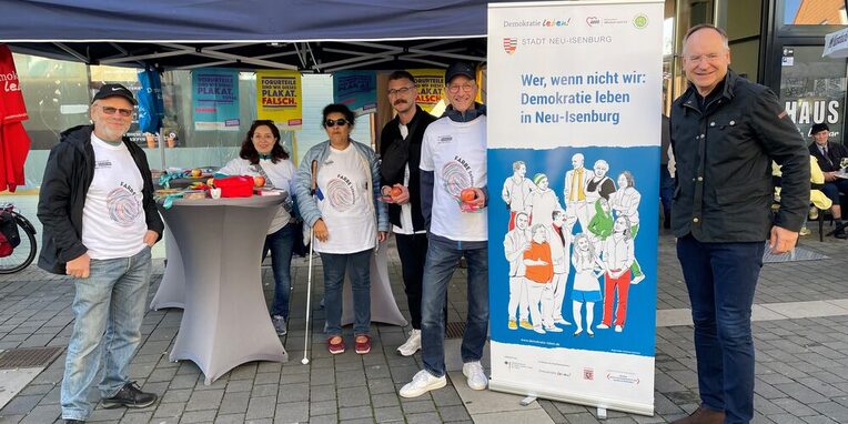 Demokratie leben auf dem Wochenmarkt