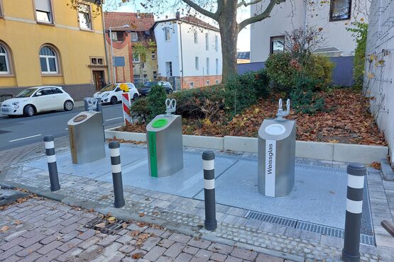 Unterflurcontainer für braunes, grünes und weißes Glas