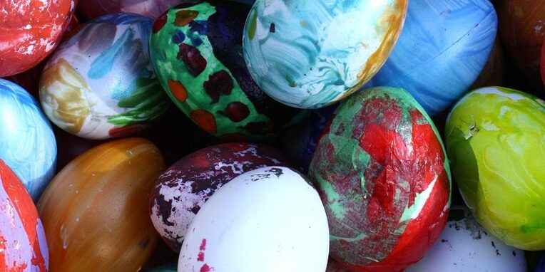 bemalte bunte Ostereier