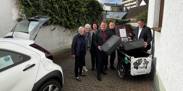 Essen auf Rädern: vlnr Zeitz, Obst, Anthes, Hagelstein, Becker, Schmitt