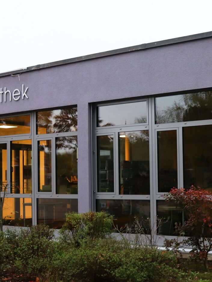 Stadtteilbibliothek Gravenbruch von außen