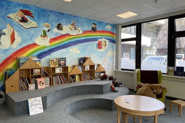 Kinderleseecke in der Stadtbibliothek Neu-Isenburg