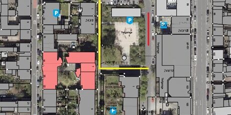 Luftbild Adolf-Bauer-Straße mit Sperrungen (rote und gelbe Linie im Luftbild)