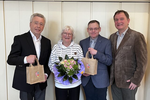 vlnr. Bernd Schander, Birgit Schäfer, Andreas Greim, Bürgermeister Dirk Gene Hagelstein