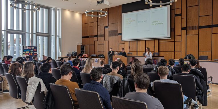 Neues Kernteam Jugendforums