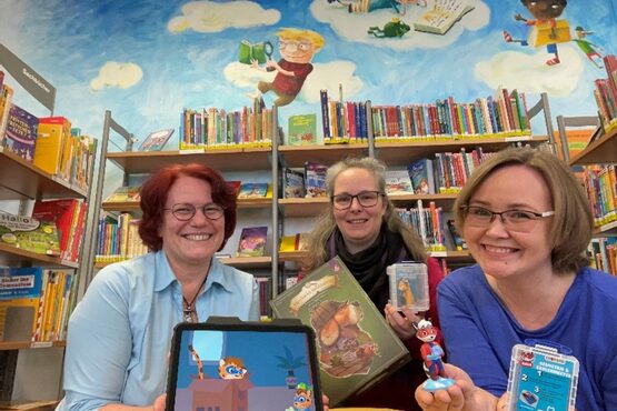 v.l.n.r. Katja Jochum, Julia Dornburg, Linda Hein bei der Präsentation des neuen Medienangebotes