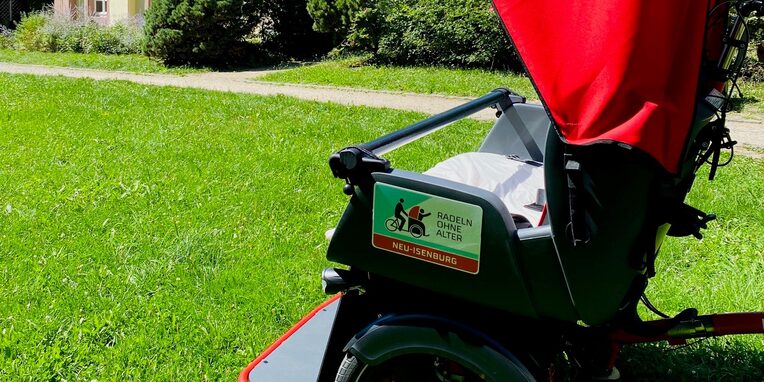 Rikscha vor der Bansamühle