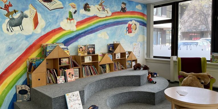 Kinderleseecke in der Stadtbibliothek Neu-Isenburg