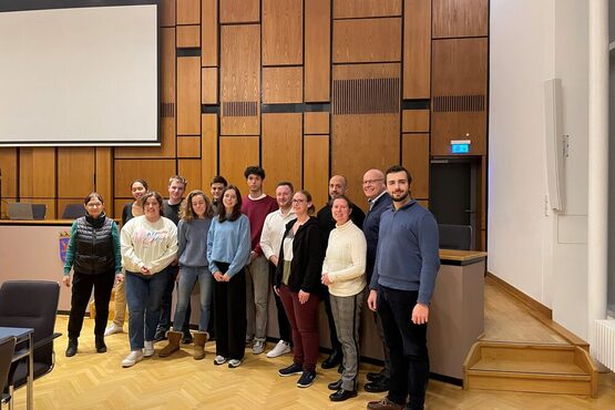 zu  Jugendforum  Februar