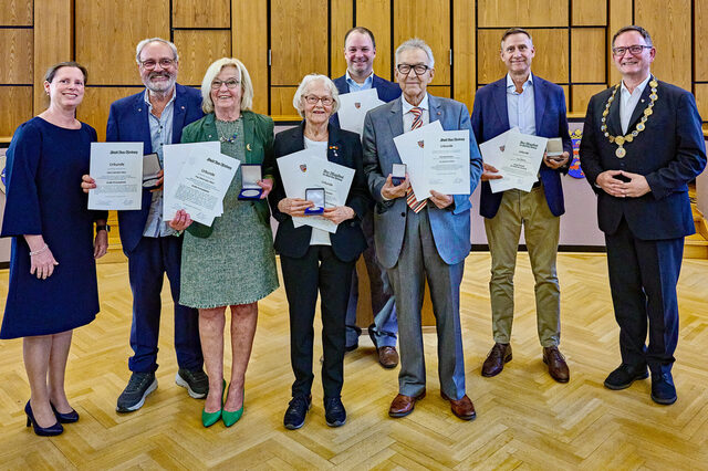Neu-Isenburg: Festsitzung Stadtverordnetenversammlung.
