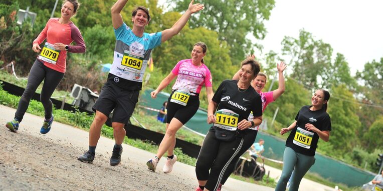 Läuferinnen und Läufer Hugenottenlauf