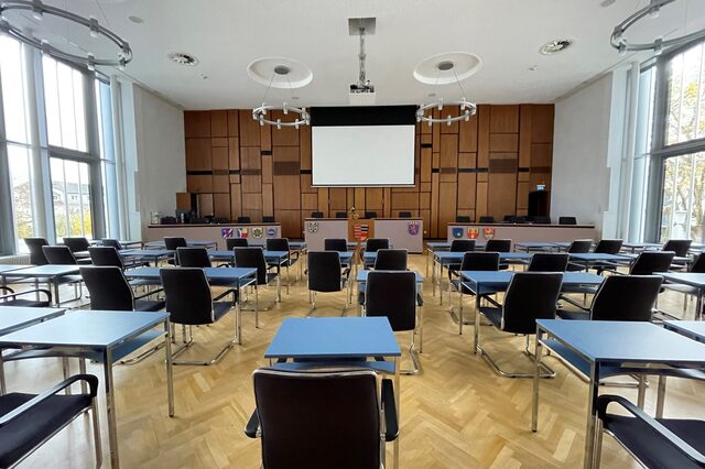 Plenarsaal im Rathaus