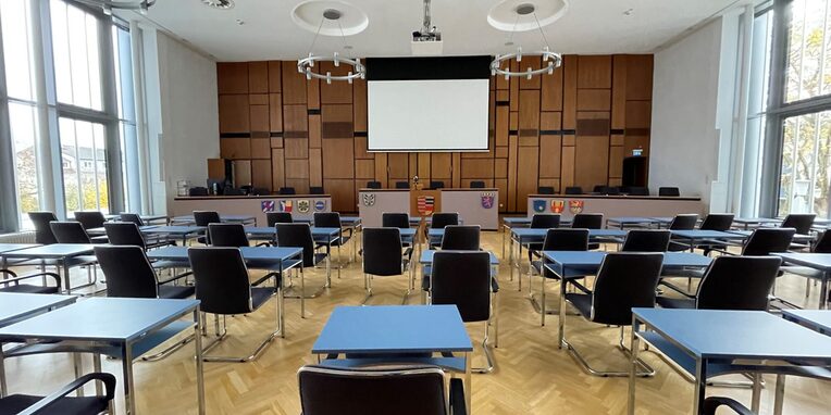 Plenarsaal im Rathaus